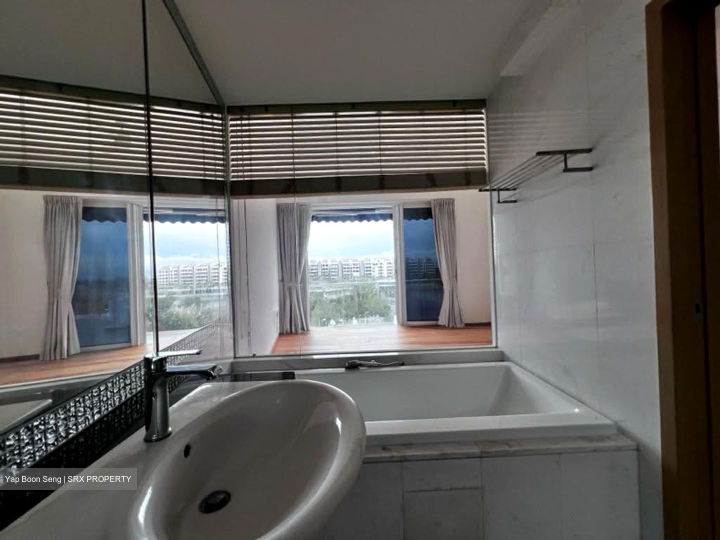Turquoise (D4), Condominium #609611371